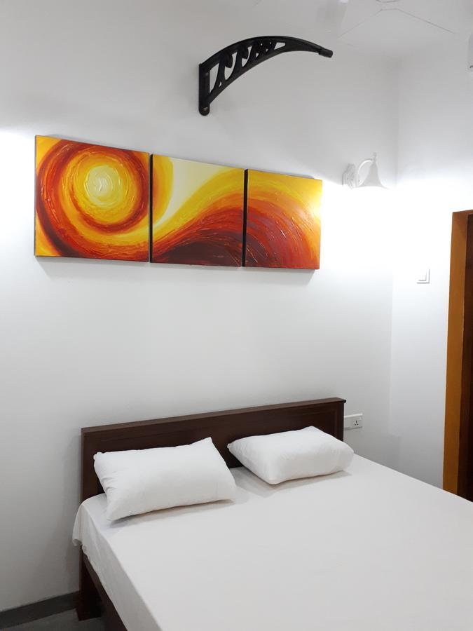 Villa Palm Breeze Polhena Bagian luar foto