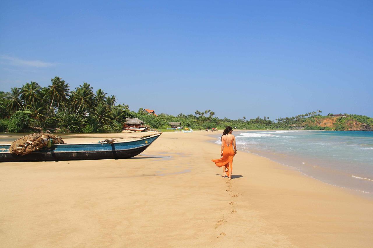 Villa Palm Breeze Polhena Bagian luar foto