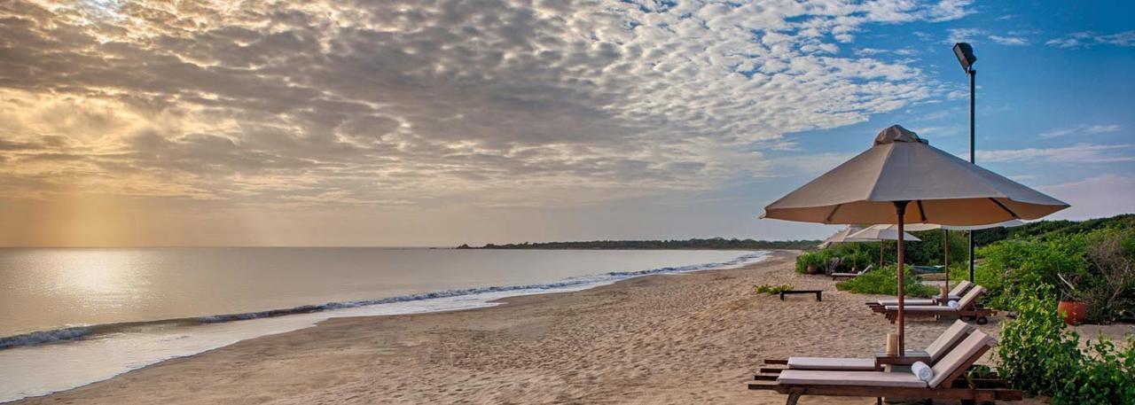 Villa Palm Breeze Polhena Bagian luar foto