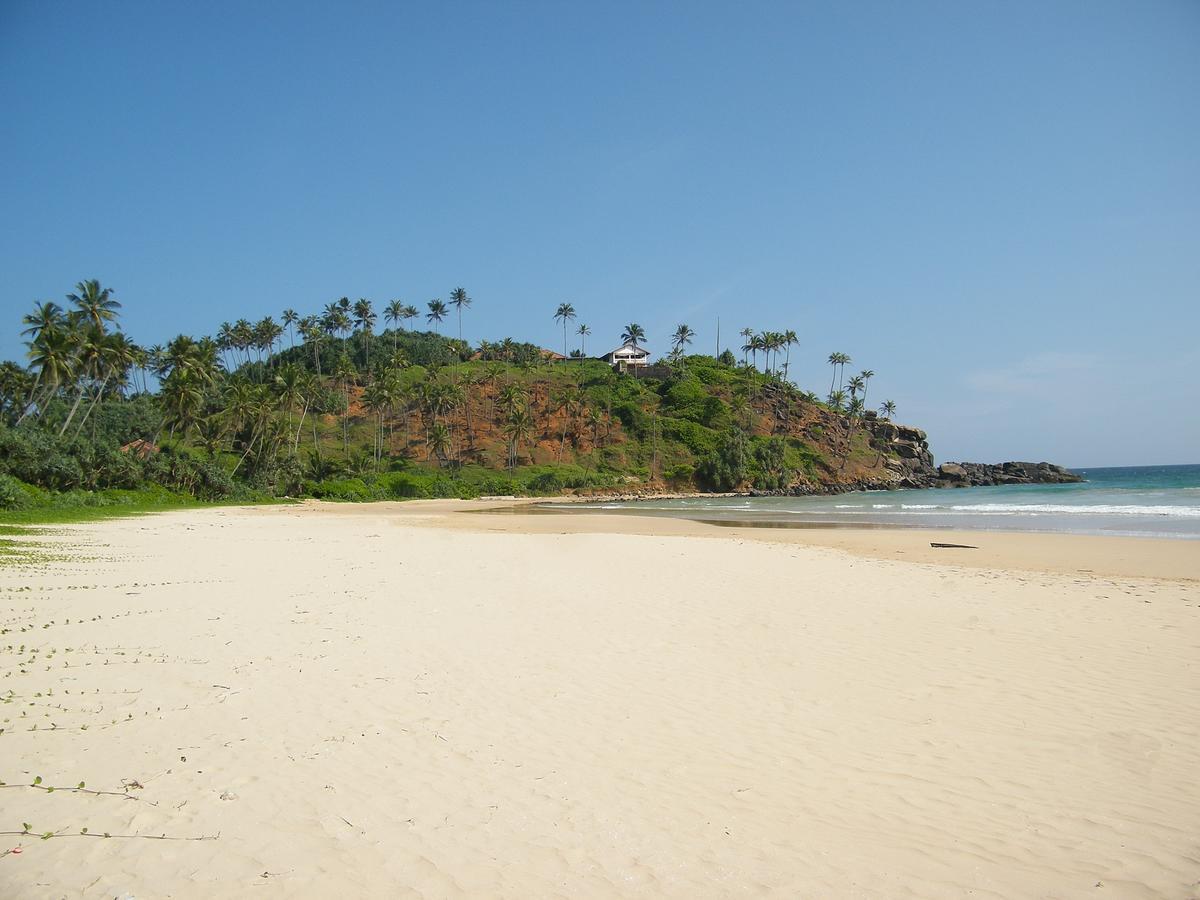 Villa Palm Breeze Polhena Bagian luar foto