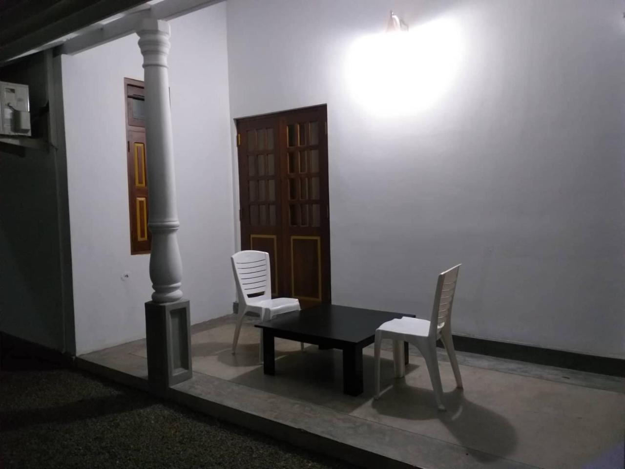 Villa Palm Breeze Polhena Bagian luar foto